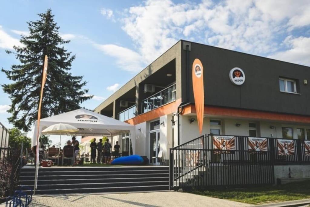 Hedon Brewery Apartments - 200 Meter To The Beach Balatonvilágos エクステリア 写真